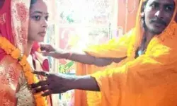 वीरेंद्र से शादी को फरहाना बनी हिंदू- सरस्वती बन मंदिर में रचाया ब्याह वीरेंद्र से शादी को फरहाना बनी हिंदू- सरस्वती बन मंदिर में रचाया ब्याह