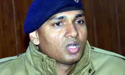 नाकारा थानेदारों पर गिरी गाज- एक सस्पेंड, दूसरा लाइन हाजिर