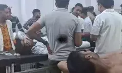 मोहर्रम के जुलूस में चली गोलियां- आपस में भिड़े दो गुट- 5 लोग घायल मोहर्रम के जुलूस में चली गोलियां- आपस में भिड़े दो गुट- 5 लोग घायल