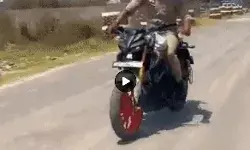 दुश्मनों से क्या डरना, आज नहीं तो कल मरना ......