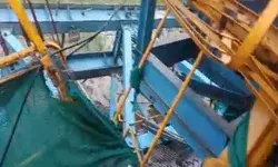 गर्डर लॉन्चिंग मशीन गिरने से 16 की मौत, 3 घायल- मचा कोहराम गर्डर लॉन्चिंग मशीन गिरने से 16 की मौत, 3 घायल- मचा कोहराम