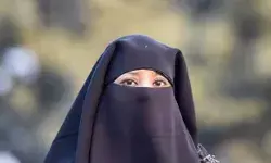 कॉलेजों में हिजाब पर पाबंदी- छात्राओं को क्लास में नहीं दी गई एंट्री