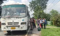 रोडवेज की चलती बस में लगी आग- रेस्क्यू कर यात्री निकाले बाहर रोडवेज की चलती बस में लगी आग- रेस्क्यू कर यात्री निकाले बाहर