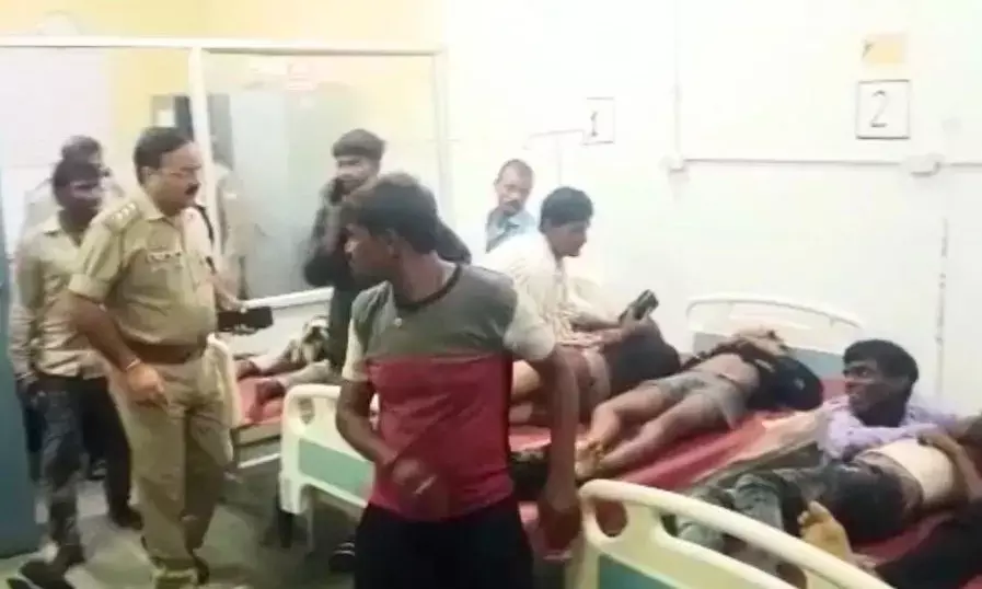 ट्रैक्टर ट्राली और डंपर की हुई भिड़ंत - 5 श्रद्धालुओं की मौत