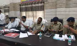 सम्पूर्ण समाधान दिवस पर मंत्री और अफसरों ने सुनी जन समस्याएं सम्पूर्ण समाधान दिवस पर मंत्री और अफसरों ने सुनी जन समस्याएं