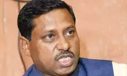 बीजेपी सांसद को 2 साल का कारावास- जुर्माना भी लगाया बीजेपी सांसद को 2 साल का कारावास- जुर्माना भी लगाया