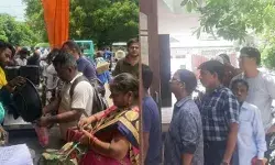 महंगाई ने टमाटर खरीदने की लिमिट भी बांधी- मिलेगा सिर्फ 1 किलो टमाटर महंगाई ने टमाटर खरीदने की लिमिट भी बांधी- मिलेगा सिर्फ 1 किलो टमाटर