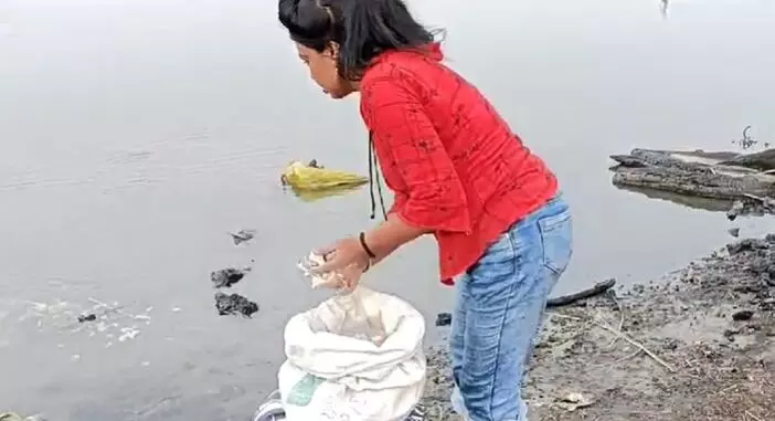 क्रांतिकारी शालू सैनी ने शुक्रताल पहुंचकर किया अस्थी विसर्जन क्रांतिकारी शालू सैनी ने शुक्रताल पहुंचकर किया अस्थी विसर्जन