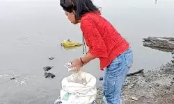 क्रांतिकारी शालू सैनी ने शुक्रताल पहुंचकर किया अस्थी विसर्जन