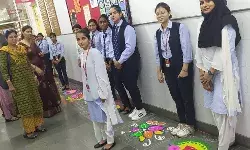 श्रीराम गर्ल्स कॉलेज में हुआ रंगोली प्रतियोगिता का आयोजन श्रीराम गर्ल्स कॉलेज में हुआ रंगोली प्रतियोगिता का आयोजन