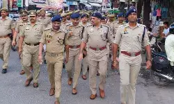 ADG ने पुलिस बल के साथ फ्लैग मार्च कर जाना हाल- लोगों से की वार्ता ADG ने पुलिस बल के साथ फ्लैग मार्च कर जाना हाल- लोगों से की वार्ता