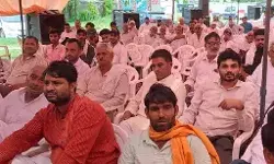 त्यागी समाज बढ़ाएगा BJP की टेंशन- बनाएंगे अपना राजनीतिक दल त्यागी समाज बढ़ाएगा BJP की टेंशन- बनाएंगे अपना राजनीतिक दल