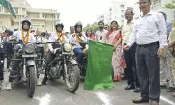प्रमुख सचिव ने महिला बाइकर्स रैली को दिखाई हरी झंडी- कल फहराएंगी तिरंगा प्रमुख सचिव ने महिला बाइकर्स रैली को दिखाई हरी झंडी- कल फहराएंगी तिरंगा