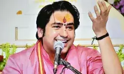 15 अगस्त को लेकर बागेश्वर बाबा साबित हुए महाशास्त्री हो रहे ट्रोल 15 अगस्त को लेकर बागेश्वर बाबा साबित हुए महाशास्त्री हो रहे ट्रोल