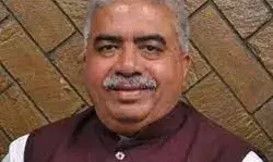 खादी एवं ग्रामोद्योग विभाग ग्रामीणों के लिए स्वरोजगार का सशक्त माध्यम खादी एवं ग्रामोद्योग विभाग ग्रामीणों के लिए स्वरोजगार का सशक्त माध्यम