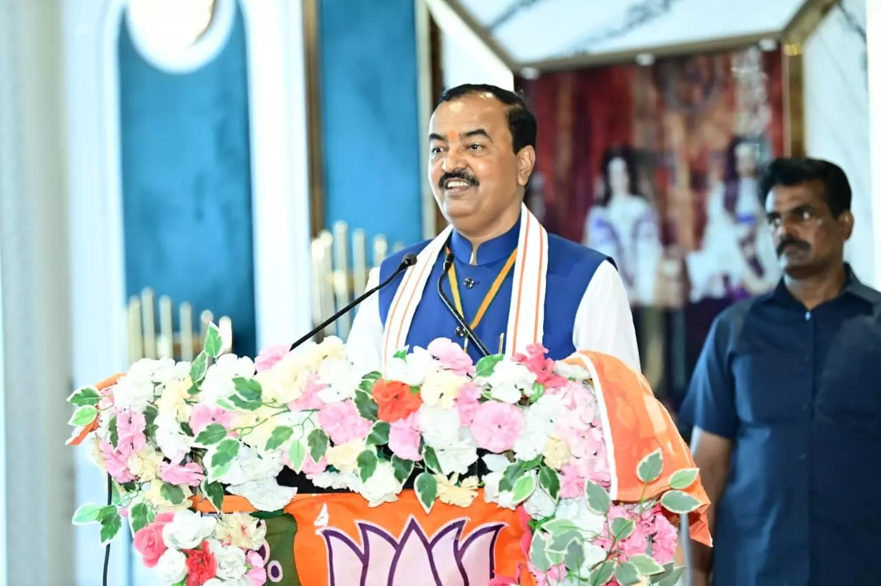 डिप्टी सीएम ने स्मार्ट मॉडल ब्लाक व मॉडल गांव विकसित करने के दिये निर्देश डिप्टी सीएम ने स्मार्ट मॉडल ब्लाक व मॉडल गांव विकसित करने के दिये निर्देश