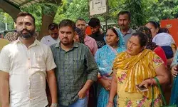 लगाई चपत-दुकान बंदकर सर्राफा कारोबारी ले भागा 20 करोड़ के गहने लगाई चपत-दुकान बंदकर सर्राफा कारोबारी ले भागा 20 करोड़ के गहने