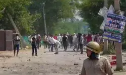 नूंह से वापस लौटे मुसलमानों पर सीएम मेहरबान- 5 लाख के लोन का ऐलान नूंह से वापस लौटे मुसलमानों पर सीएम मेहरबान- 5 लाख के लोन का ऐलान