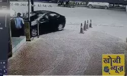 मैडम ने पहले केबिन में बैठे लोगों पर चढ़ाई कार-फिर बेटी संग किया बवाल