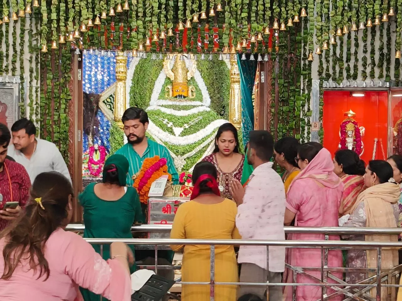 नारायणी शाखा ने संस्कृति सप्ताह में किया श्रीखाटू श्याम का कीर्तन