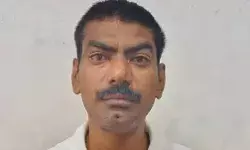 डेरा डालकर सपा जिला अध्यक्ष दबोचा- भाई पहले से ही काट रहा जेल डेरा डालकर सपा जिला अध्यक्ष दबोचा- भाई पहले से ही काट रहा जेल