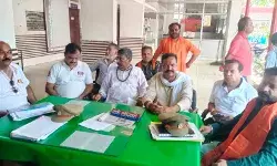 मौर्य पर शिवसेना का वार- स्वामी प्रसाद पर प्रति जूता 1100 का ऐलान मौर्य पर शिवसेना का वार- स्वामी प्रसाद पर प्रति जूता 1100 का ऐलान