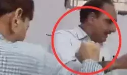 जल्दी देखने की डिमांड पूरी करने को डाक्टर ने वकील के गाल किये लाल जल्दी देखने की डिमांड पूरी करने को डाक्टर ने वकील के गाल किये लाल