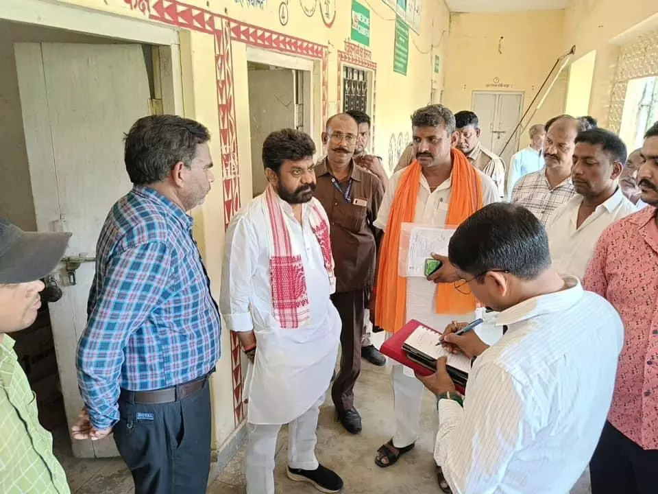 दवाओं की उपलब्धता के साथ डॉक्टरों की भी उपस्थिति शत प्रतिशत हो- मंत्री