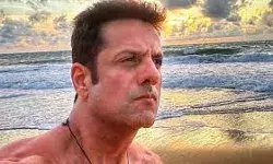 फरदीन खान ने बाइसेप्स दिखाते हुए तस्वीर शेयर की- प्रशंसक... फरदीन खान ने बाइसेप्स दिखाते हुए तस्वीर शेयर की- प्रशंसक...