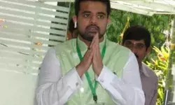 हाईकोर्ट का बड़ा फैसला- पूर्व PM के पोते की संसद सदस्यता रद्द हाईकोर्ट का बड़ा फैसला- पूर्व PM के पोते की संसद सदस्यता रद्द