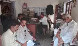 कांग्रेस द्वारा चलाया गया हस्ताक्षर अभियान- बांटे गये पंपलेट