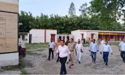 घोसी उपचुनाव-X पर DM को नौकरी से हाथ धोने की धमकी- मुकदमा दर्ज घोसी उपचुनाव-X पर DM को नौकरी से हाथ धोने की धमकी- मुकदमा दर्ज