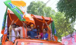 गड़करी ने BJP की परिवर्तन यात्रा के चौथे रथ को किया गोगामेडी से रवाना