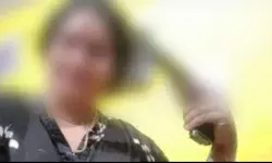 हिंदू संगठन से जुड़ी नेत्री और उसके बेटे का पिस्टल के साथ फोटो वायरल