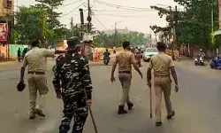 बलवे की आशंका से डरी सरकार ने पांच जिलों में कर्फ्यू लगाया