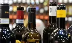 भोलेनाथ की पूजा ठेकेदारों पर पड़ी भारी- दारु कम बिकने से हुआ घाटा भोलेनाथ की पूजा ठेकेदारों पर पड़ी भारी- दारु कम बिकने से हुआ घाटा