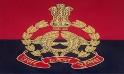 दो पुलिस सब इंस्पेक्टर निलंबित व 5 इंस्पेक्टर स्थानांतरित दो पुलिस सब इंस्पेक्टर निलंबित व 5 इंस्पेक्टर स्थानांतरित