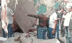 फास्ट फूड शॉप में सिलेंडर ब्लास्ट- बाप बेटे समेत 3 झुलसे- कई दुकानों..