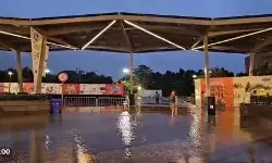 जी 20 के भारत मंडपम में भरा पानी- बोला विपक्ष देखो तैर रहा है विकास जी 20 के भारत मंडपम में भरा पानी- बोला विपक्ष देखो तैर रहा है विकास