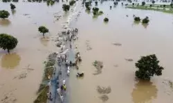 उष्णकटिबंधीय चक्रवात से 44 लोगों की मौत- दहशत का माहौल