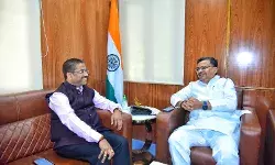 मिनिस्टर नन्दी ने मंत्री जयवीर से पर्यटन की असीम संभावनाओं पर की चर्चा