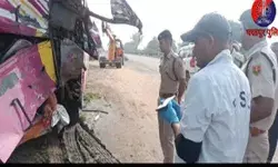 ट्रेलर एवं बस के टकराने पर ग्यारह लोगों की मौत, पन्द्रह घायल