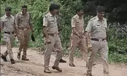 दो गुटों के विवाद में चली गोली- 5 लोगों की मौत- 8 घायल