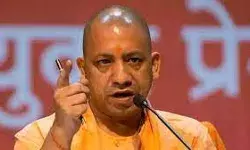 मकान की छत गिरने से पति-पत्नी और 3 बच्चों की हो गई..