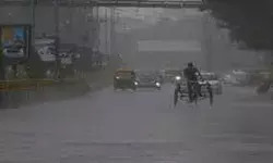 बारिश का दौर, इंदौर जिले के स्‍कूलों में आज अवकाश घोषित