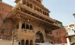 कब्रिस्तान के नाम दर्ज मंदिर की जमीन को लेकर हाईकोर्ट ने दिया यह फैसला