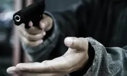 सिर पर रखी पिस्टल, गाल पर जडे तमाचे- लूट लिए जेवर व 6 लाख