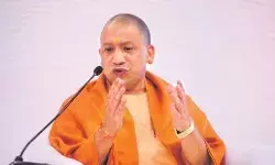 यूपी देखो यात्रा के तहत CM योगी अपने आवास से बसों को दिखायेगे हरी झंडी यूपी देखो यात्रा के तहत CM योगी अपने आवास से बसों को दिखायेगे हरी झंडी