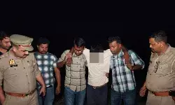 रात के अंधेरे में दुष्कर्म के आरोपी ने पुलिस पर की फायरिंग और फिर.. रात के अंधेरे में दुष्कर्म के आरोपी ने पुलिस पर की फायरिंग और फिर..