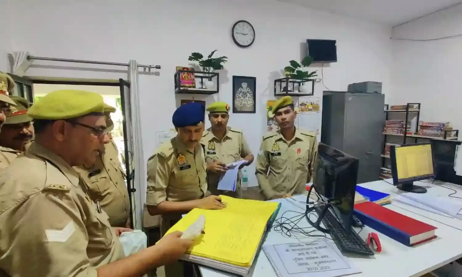 एसपी सिटी ने थाने का निरीक्षण कर जाना हाल- सुधारने हेतु दिये निर्देश